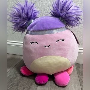 Jeanne the squish doos / squishmallow